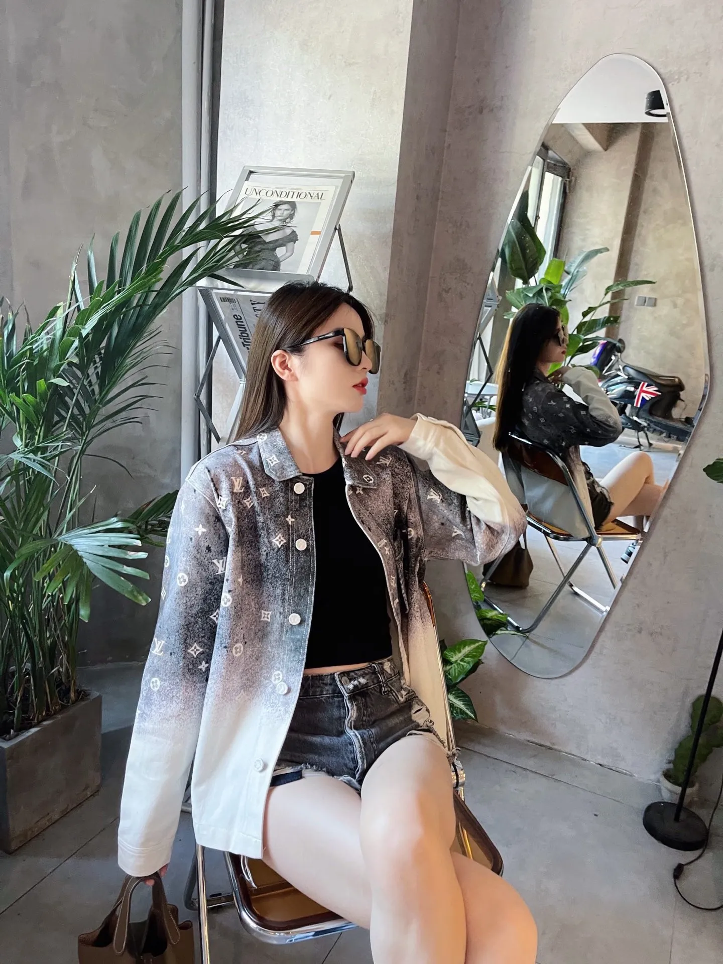 Louis Vuitton/Louis Vuitton Starry Sky Rendering Old Floral Gradient Denim Shirt Jacket